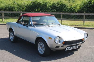 1981 Fiat 124 SPIDER LHD