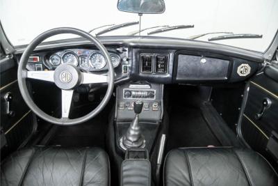 1975 MG B
