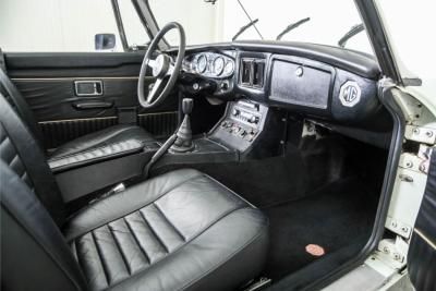 1975 MG B