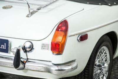 1975 MG B