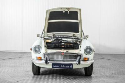 1975 MG B