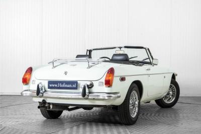 1975 MG B