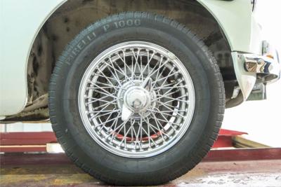 1975 MG B
