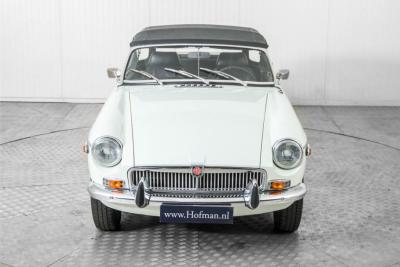 1975 MG B