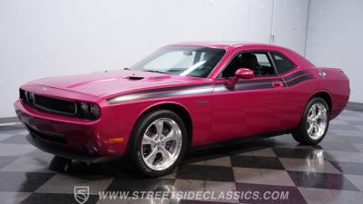 2010 Dodge Challenger R/T Furious Fuchsia Edition