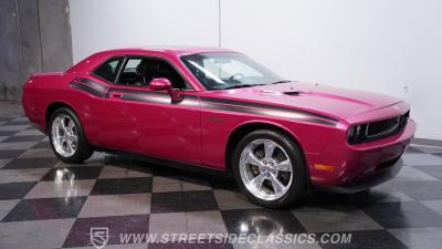 2010 Dodge Challenger R/T Furious Fuchsia Edition