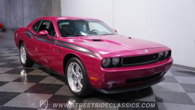 2010 Dodge Challenger R/T Furious Fuchsia Edition