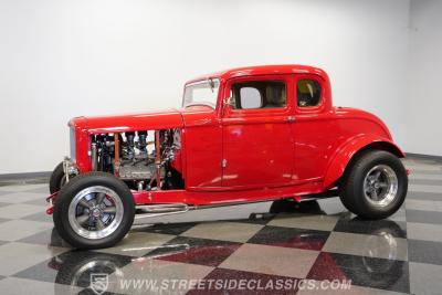 1932 Ford 5-Window Coupe