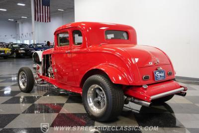 1932 Ford 5-Window Coupe