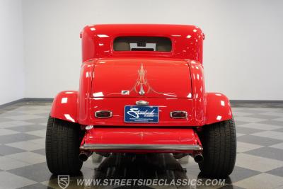 1932 Ford 5-Window Coupe