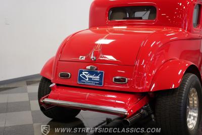 1932 Ford 5-Window Coupe