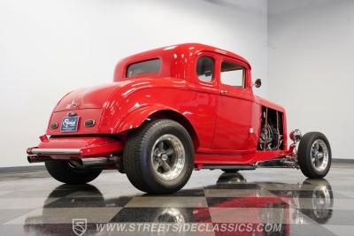 1932 Ford 5-Window Coupe