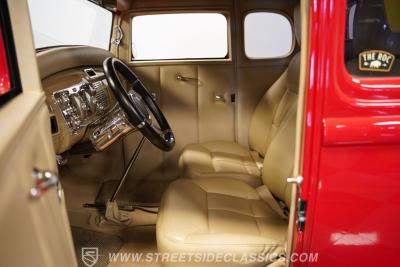 1932 Ford 5-Window Coupe