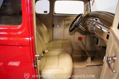 1932 Ford 5-Window Coupe