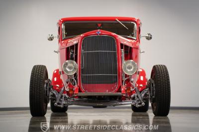 1932 Ford 5-Window Coupe