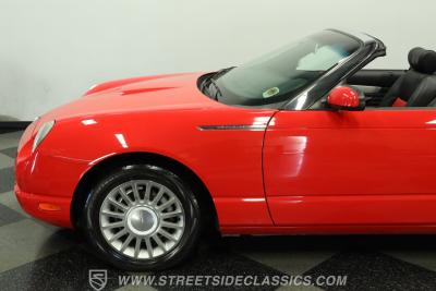 2005 Ford Thunderbird