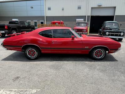 1971 Oldsmobile 442 Holiday Coupe