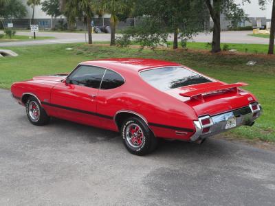 1971 Oldsmobile 442 Holiday Coupe