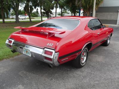 1971 Oldsmobile 442 Holiday Coupe