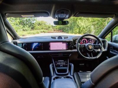 2023 Porsche 3.0 V6 E-Hybrid 25.9kWh TiptronicS 4WD Euro 6 (s/s) 5dr