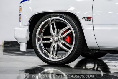 1997 Chevrolet C1500 Silverado Restomod