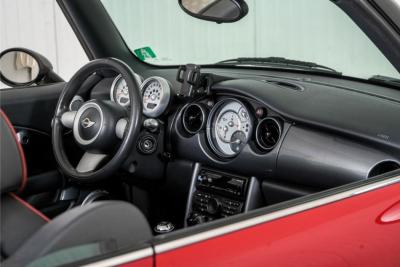 2004 Mini Cabrio