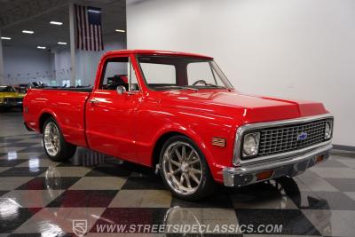 1972 Chevrolet C10 Custom Deluxe