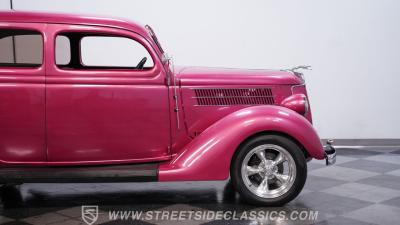 1936 Ford Deluxe Slantback