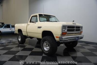 1986 Dodge Power Ram W150 4X4
