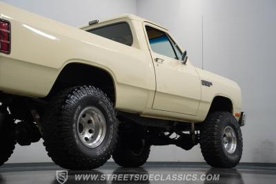 1986 Dodge Power Ram W150 4X4