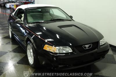 2000 Ford Mustang GT Convertible