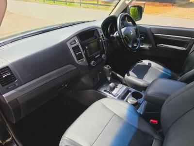 2017 Mitsubishi 3.2 DI-DC SG3 Auto 4WD Euro 6 5dr LWB