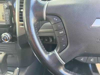 2017 Mitsubishi 3.2 DI-DC SG3 Auto 4WD Euro 6 5dr LWB