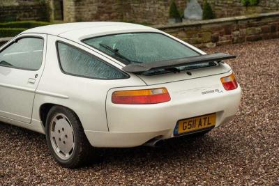1990 Porsche 928 S4