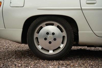 1990 Porsche 928 S4