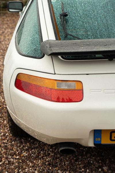 1990 Porsche 928 S4