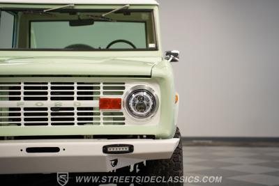 1971 Ford Bronco Half-Cab 4x4