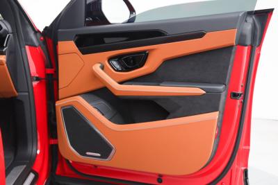2025 Lamborghini Urus