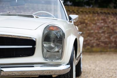 1971 Mercedes - Benz 280 SL Pagode &ldquo;Completely Data card correct&rdquo;