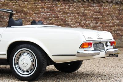 1971 Mercedes - Benz 280 SL Pagode &ldquo;Completely Data card correct&rdquo;