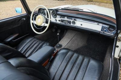 1971 Mercedes - Benz 280 SL Pagode &ldquo;Completely Data card correct&rdquo;