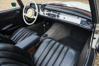 1971 Mercedes - Benz 280 SL Pagode &ldquo;Completely Data card correct&rdquo;