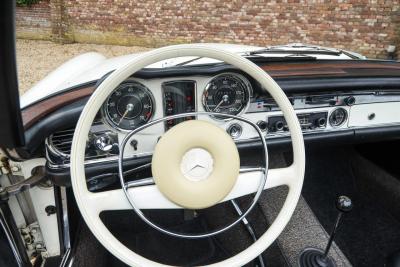 1971 Mercedes - Benz 280 SL Pagode &ldquo;Completely Data card correct&rdquo;