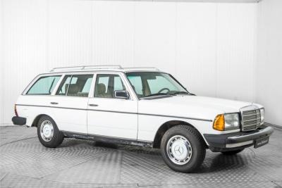 1983 Mercedes - Benz 300TDT Turbo combi (W123)