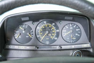 1983 Mercedes - Benz 300TDT Turbo combi (W123)