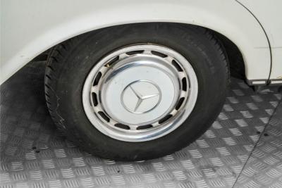 1983 Mercedes - Benz 300TDT Turbo combi (W123)