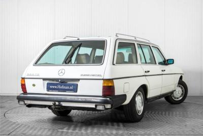 1983 Mercedes - Benz 300TDT Turbo combi (W123)