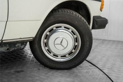 1983 Mercedes - Benz 300TDT Turbo combi (W123)