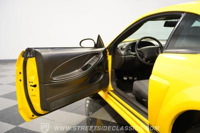 2004 Ford Mustang GT
