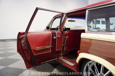 1966 Ford Country Squire Woody Wagon